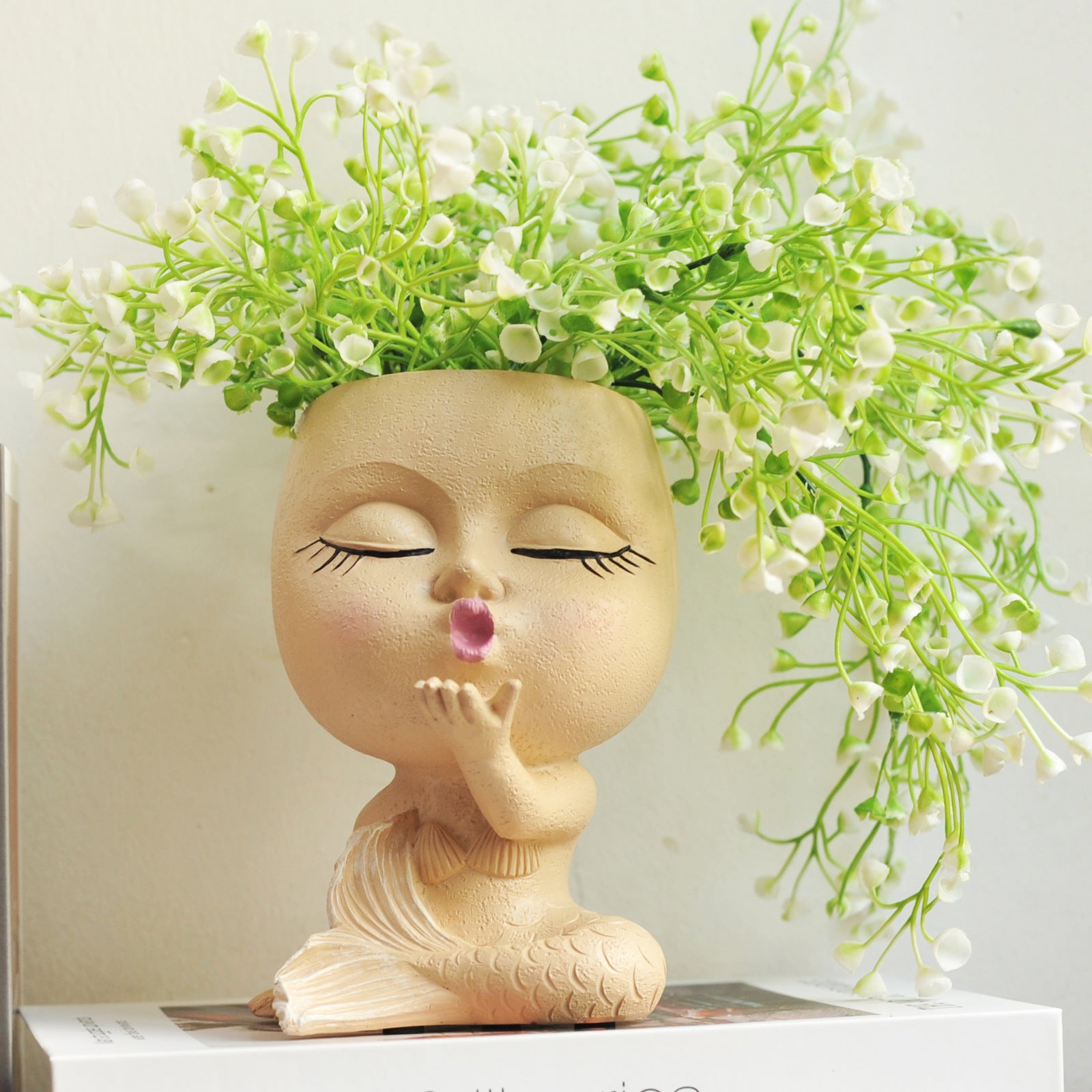 Flying Kiss of Love-Adorable Flowerpot
