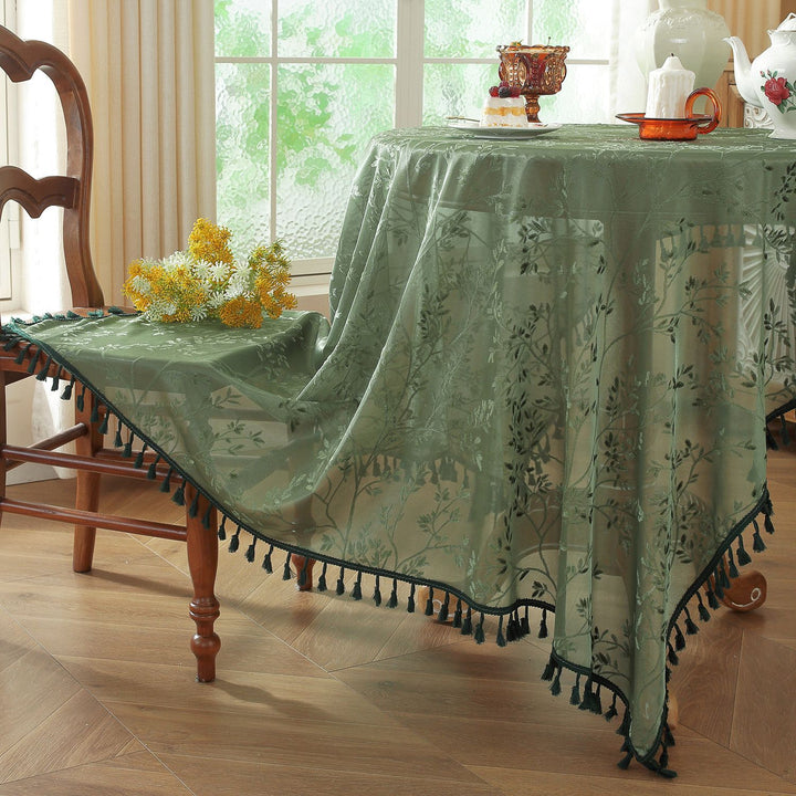 Fresh, pastoral-style American tablecloth