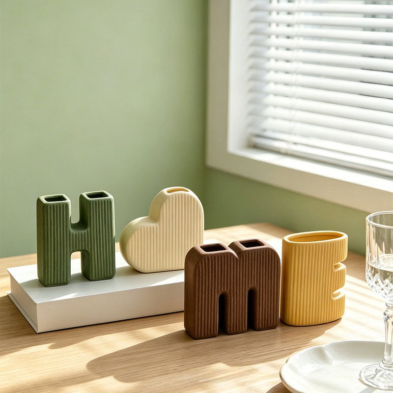 Best-selling "HOME" Letter Ceramic Vase Set