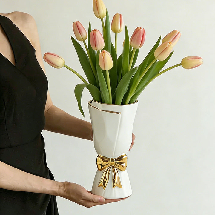Nordic Minimalist Ceramic Vase with Gold-Rimmed Bow