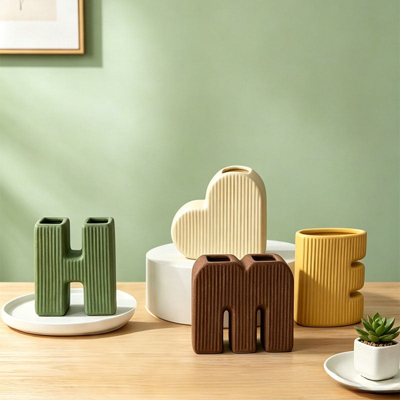 Best-selling "HOME" Letter Ceramic Vase Set