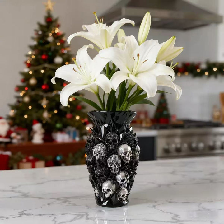 Vase en résine, en forme de crâne en diamant