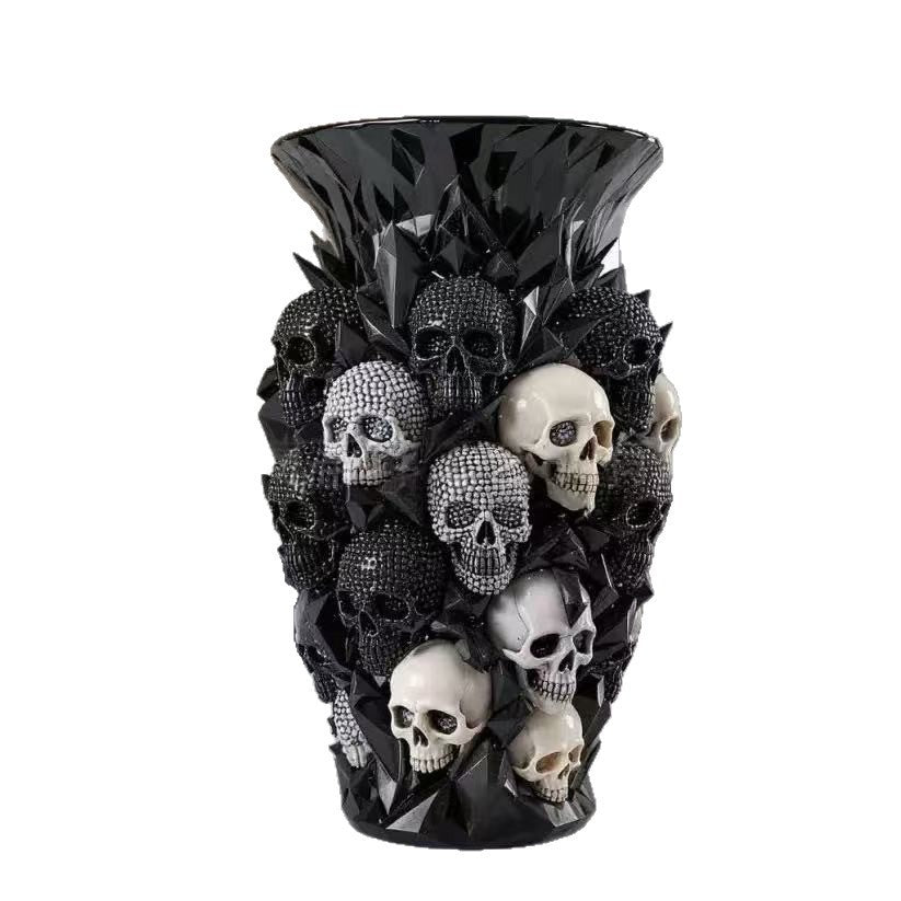 Vase en résine, en forme de crâne en diamant