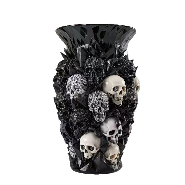 Vase en résine, en forme de crâne en diamant
