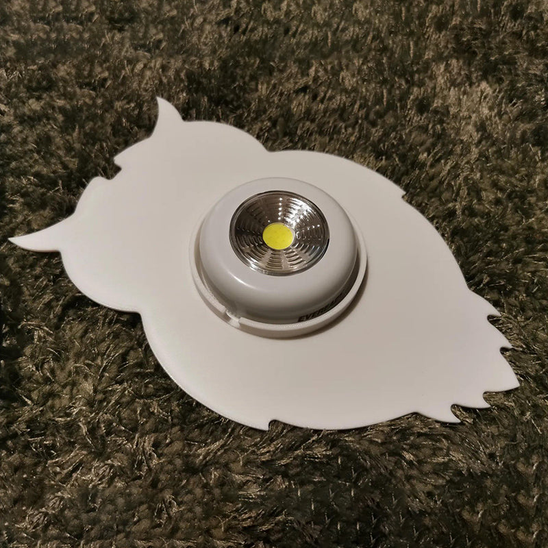Owl wall lamp