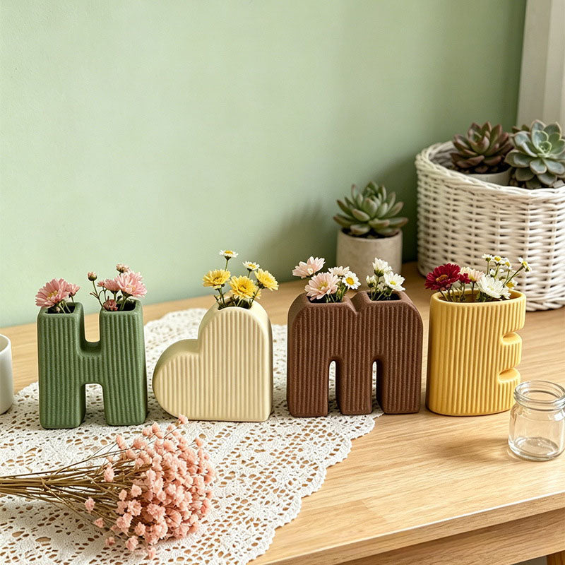 Best-selling "HOME" Letter Ceramic Vase Set