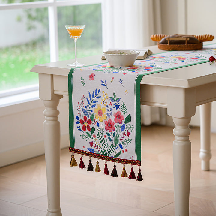 Premium American Vintage-Style Jacquard Tassel Table Runner