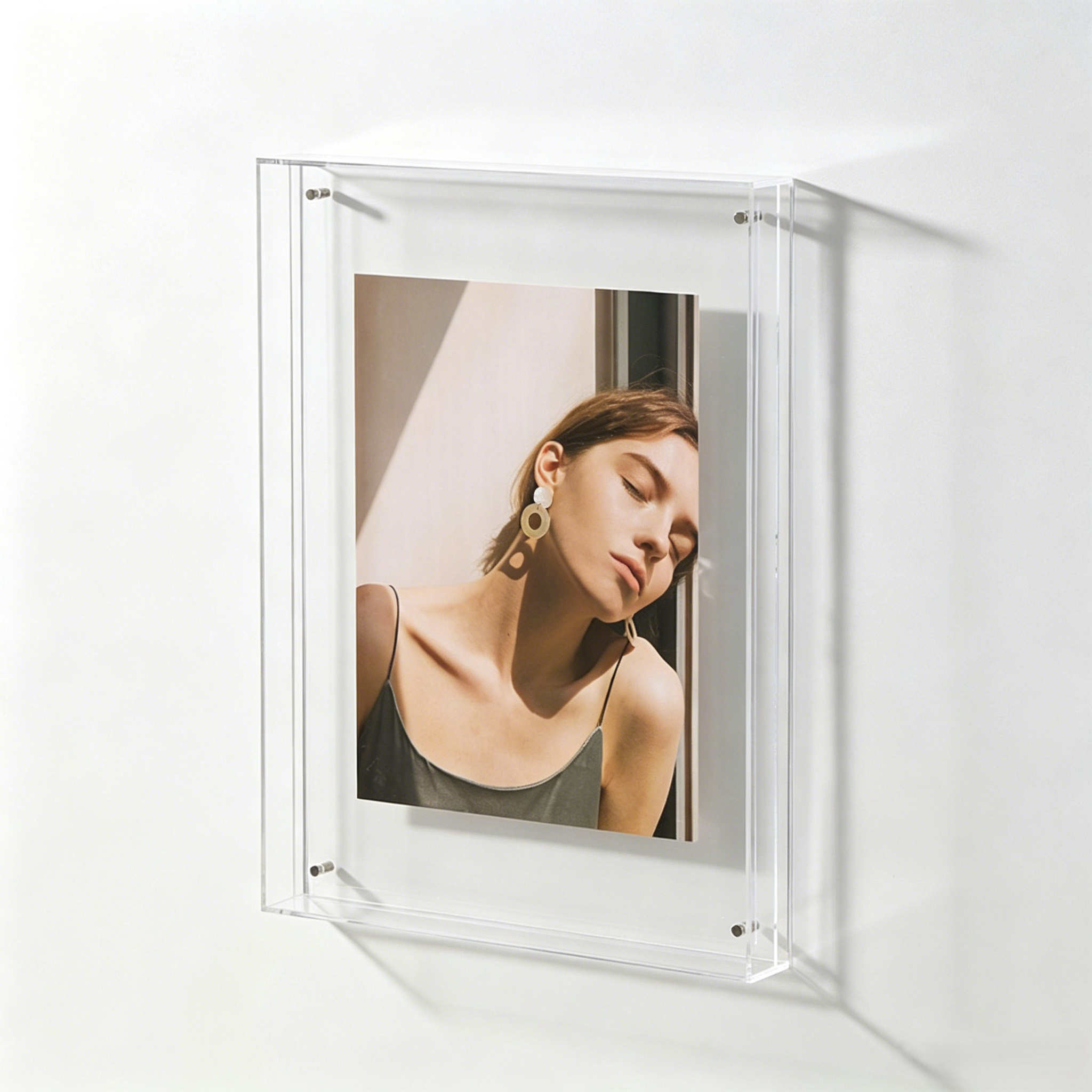 Light Luxury, High-End Transparent Wall-Mounted Display Frame