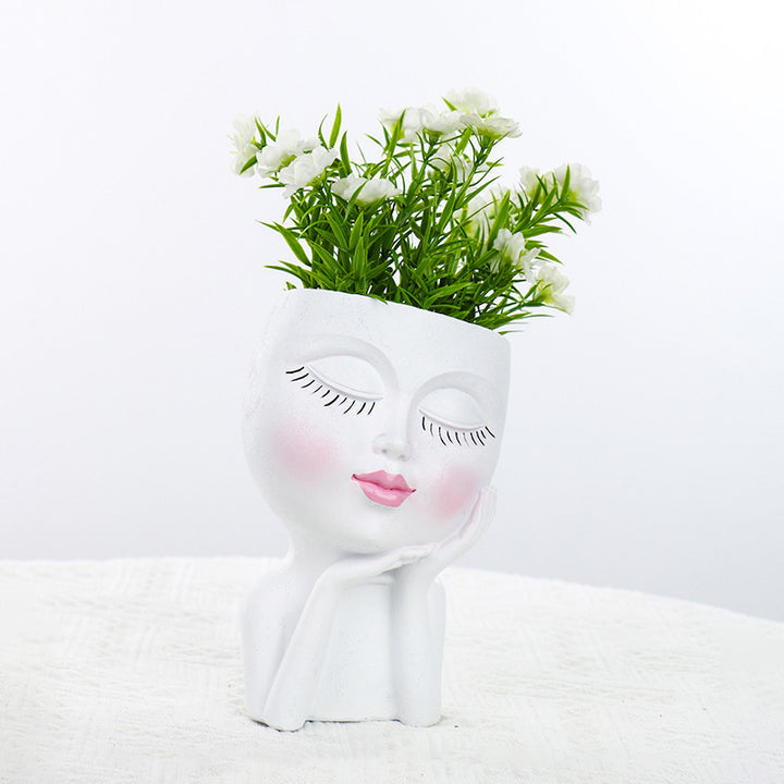 Chin-Resting Flowerpot Decoration