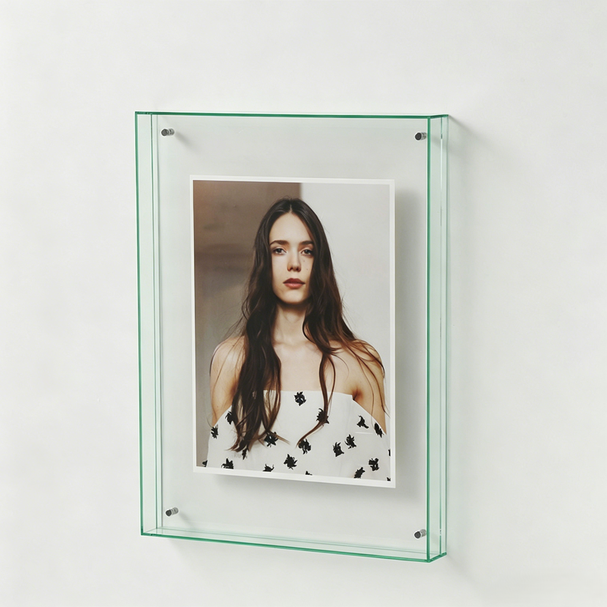 Light Luxury, High-End Transparent Wall-Mounted Display Frame