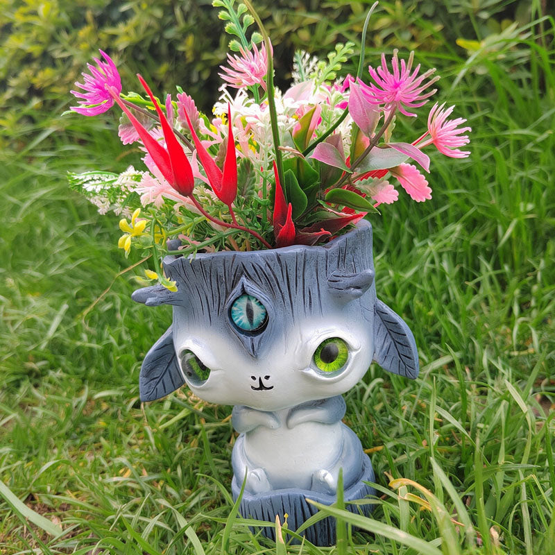 Big-Eyed Elf Flowerpot Ornament