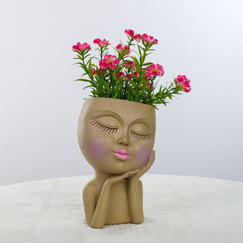 Chin-Resting Flowerpot Decoration