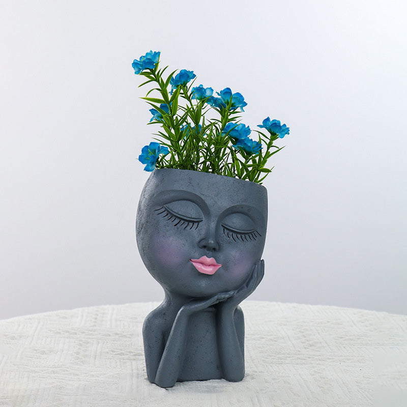 Chin-Resting Flowerpot Decoration