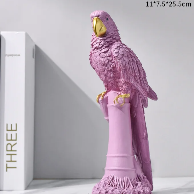 Maison Perché – Artistic Parrot Figurine