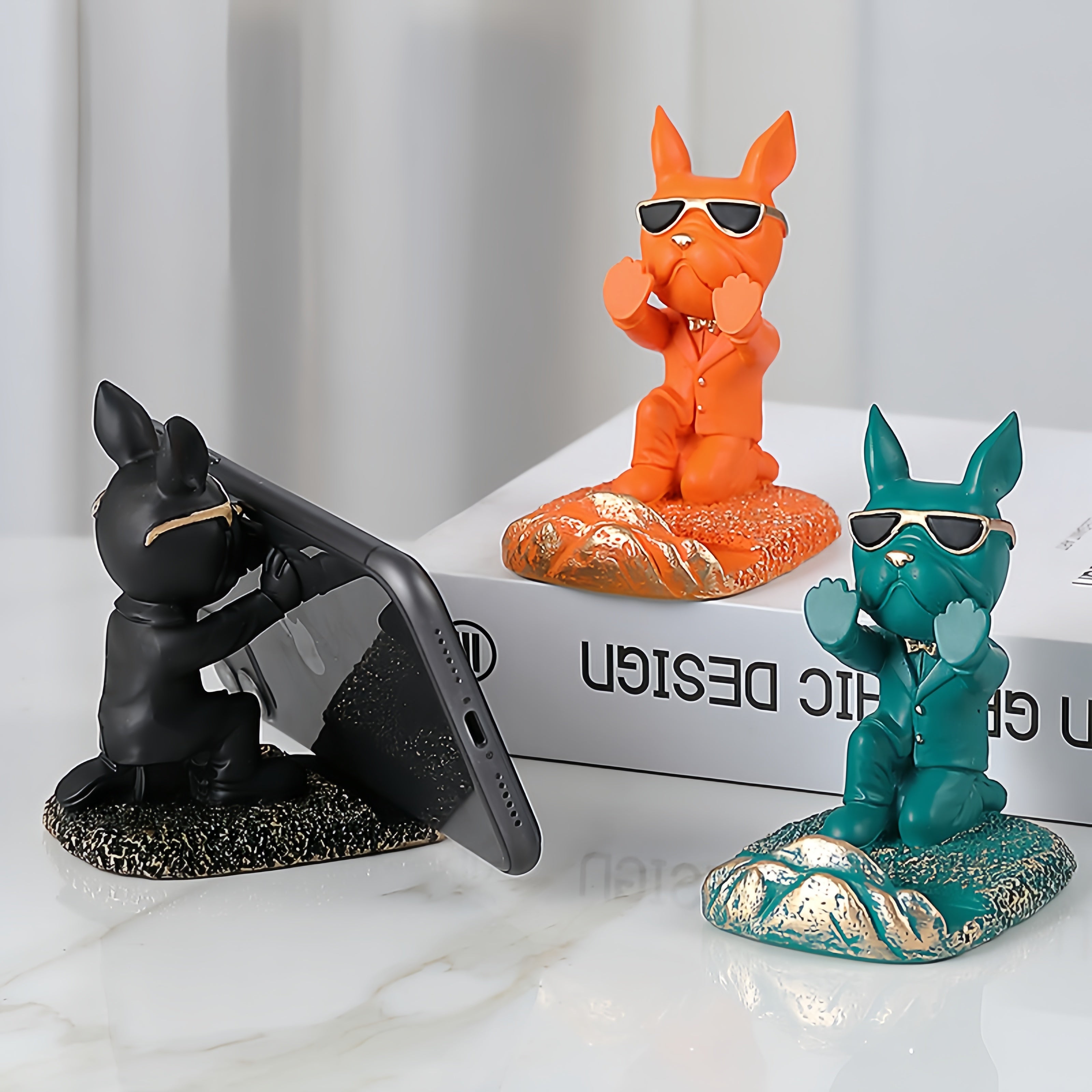 Bulldog Ornament — Cute Phone Stand
