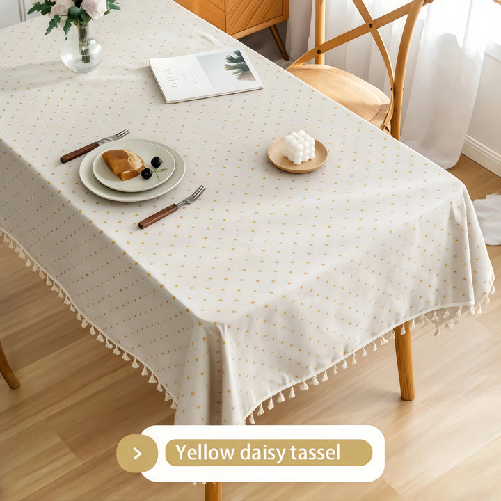 Fresh-style printed tablecloth with tassels
