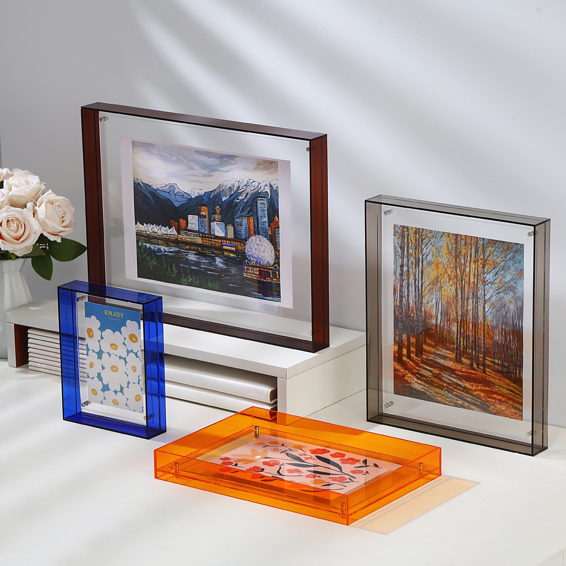 Light Luxury, High-End Transparent Wall-Mounted Display Frame