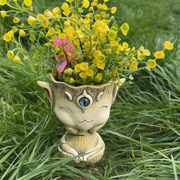 Big-Eyed Elf Flowerpot Ornament