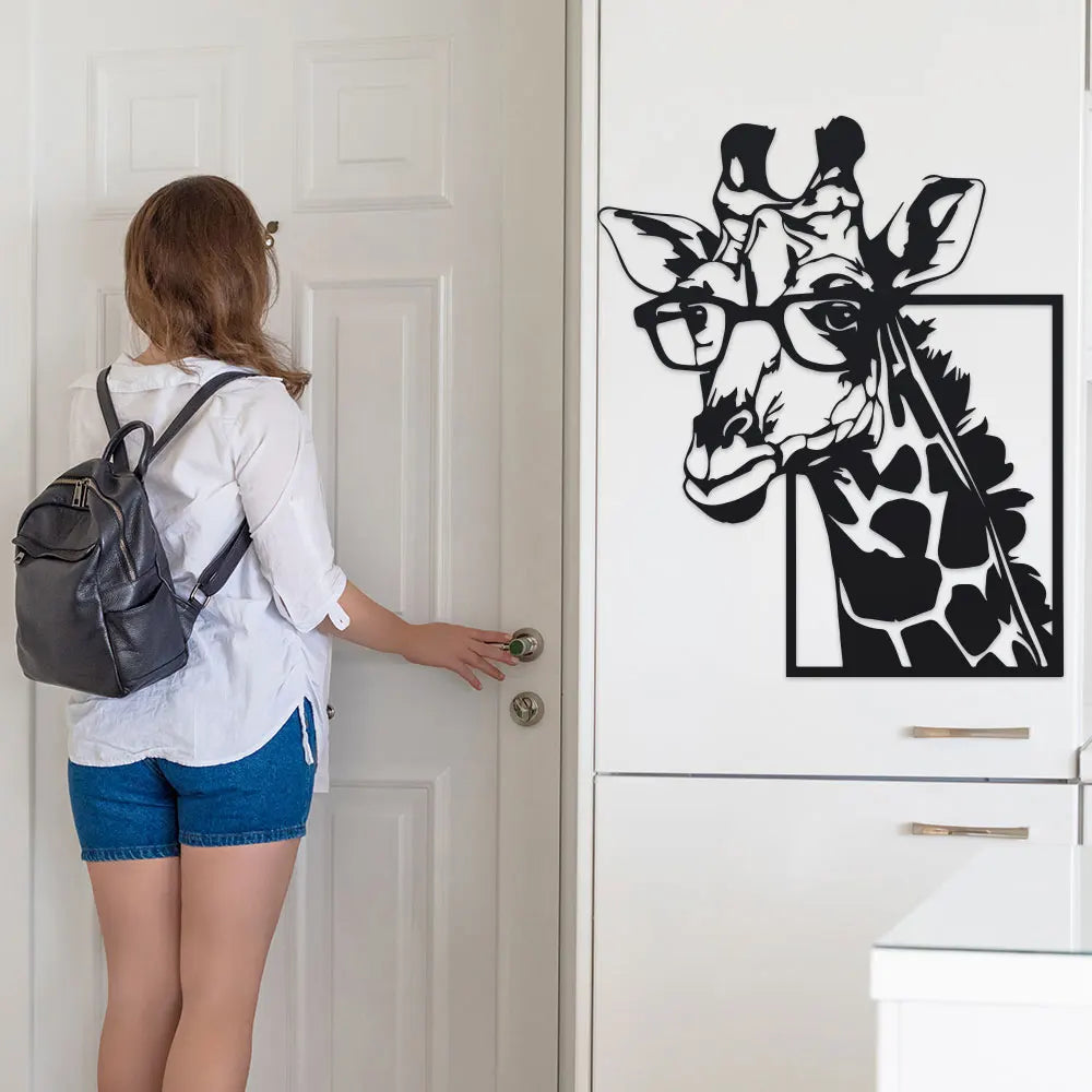 Deer-shaped minimalist metal wall decoration