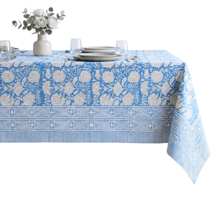 Waterproof and oil-proof tablecloth