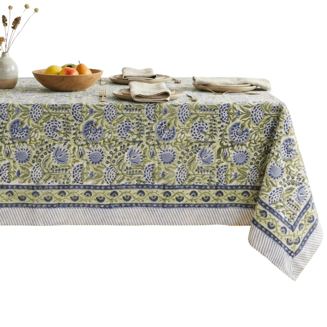 Waterproof and oil-proof tablecloth