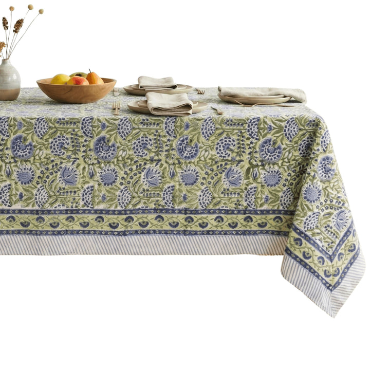 Waterproof and oil-proof tablecloth