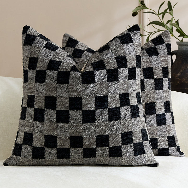 Checkered pattern throw pillow/cushion
