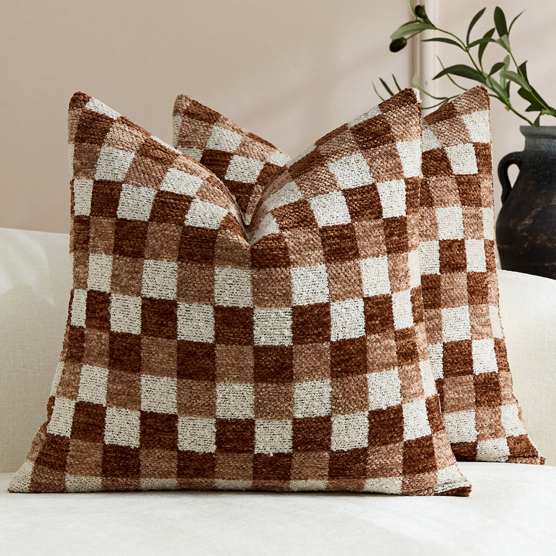 Checkered pattern throw pillow/cushion