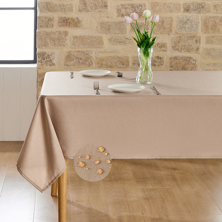 Solid-color tablecloth—wrinkle-resistant and durable