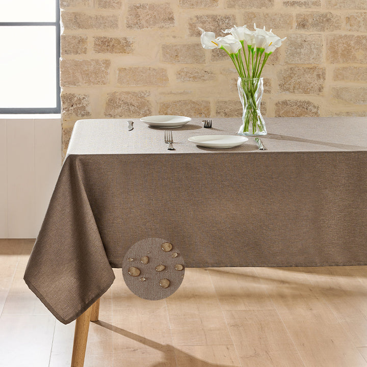 Solid-color tablecloth—wrinkle-resistant and durable
