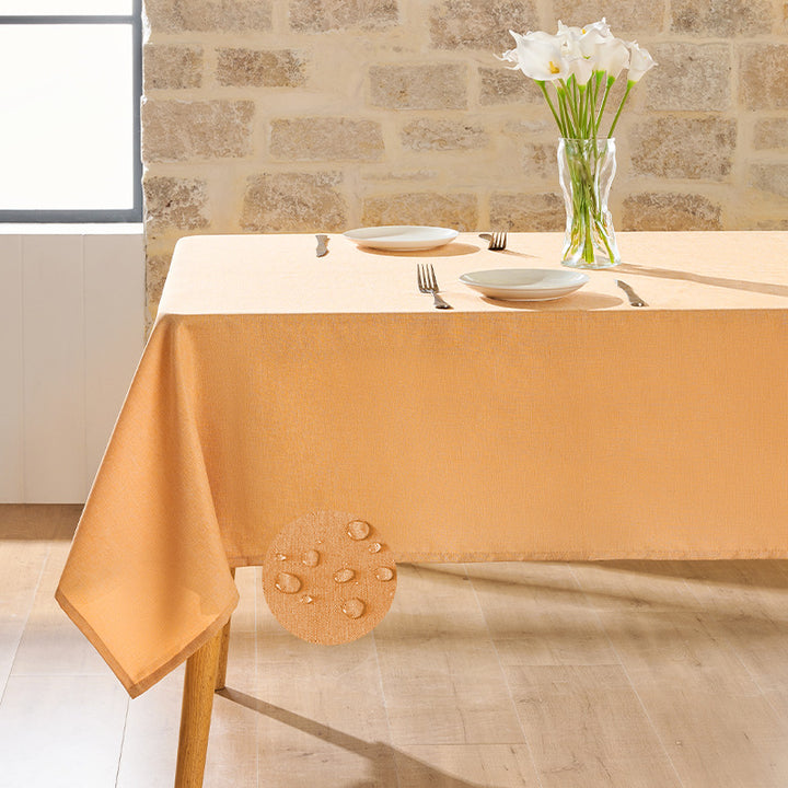 Solid-color tablecloth—wrinkle-resistant and durable