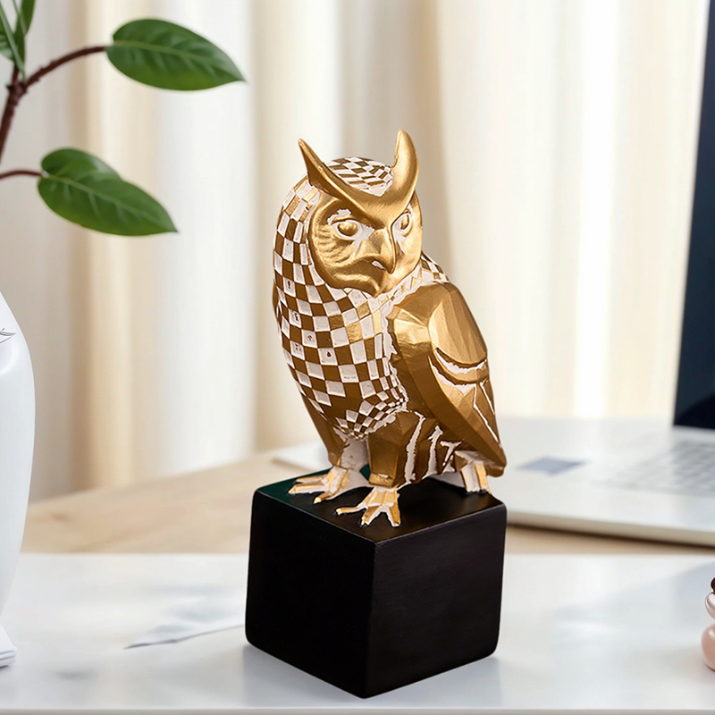 High-end gold owl ornament